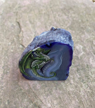 Load image into Gallery viewer, Noble Green Perching Dragon Agate