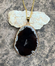 Load image into Gallery viewer, Black Dragon Eye Agate
