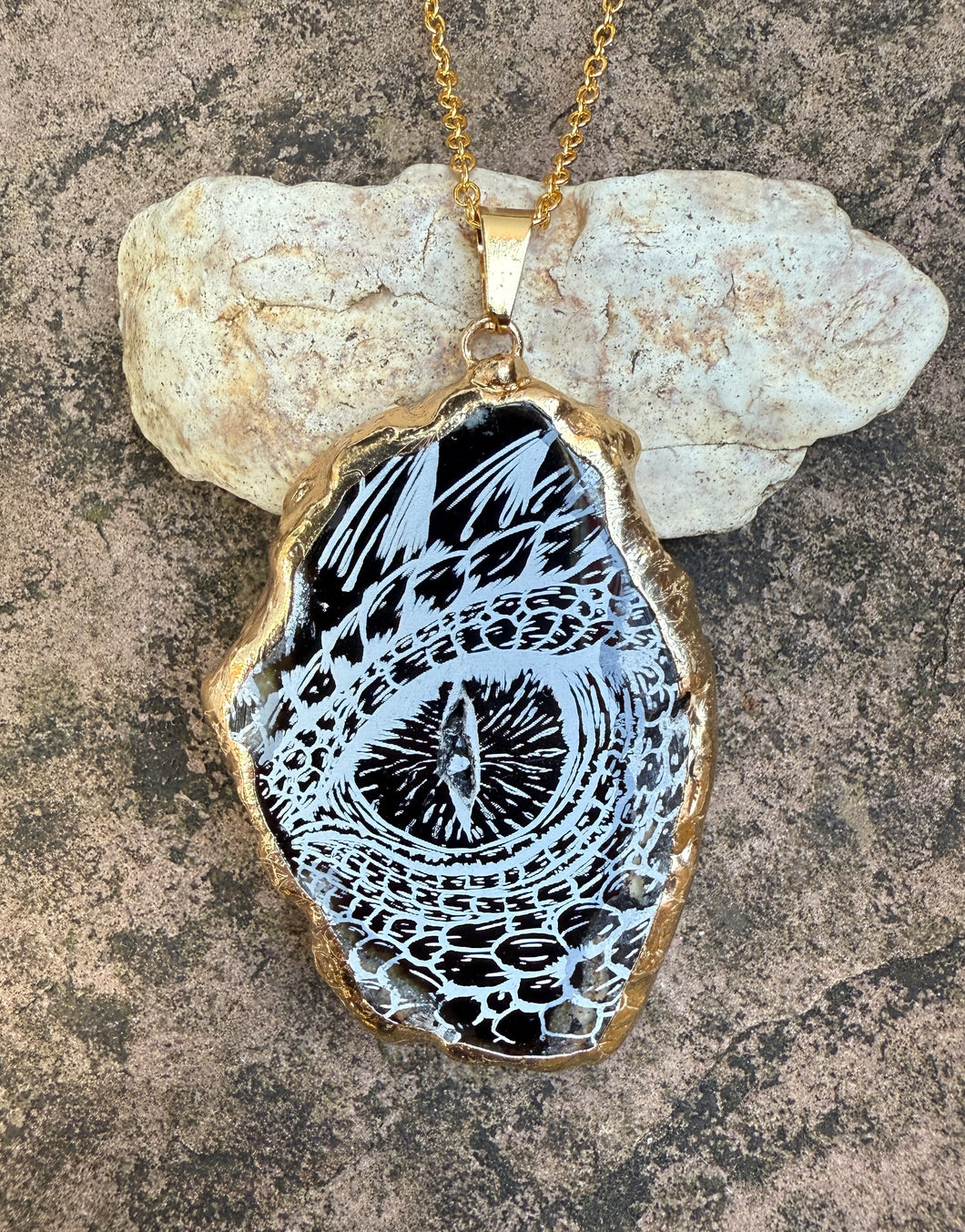 Black Dragon Eye Agate