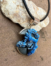 Load image into Gallery viewer, Moon Guardian Labradorite Dragon Pendant