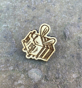 Adorable Bee Wooden Engraved Pin Badge