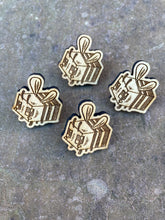 Load image into Gallery viewer, Adorable Bee Wooden Engraved Pin Badge