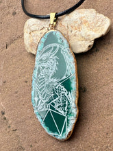 Load image into Gallery viewer, Dice Guard Dragon Agate