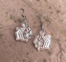 Load image into Gallery viewer, Adorable Bee Clear Acrylic Earrings