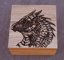 Load image into Gallery viewer, Gringor Solid Oak 9cm Wooden Box