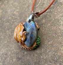 Load image into Gallery viewer, Flower Dragon Pendant and Box