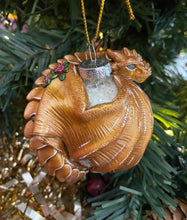 Load image into Gallery viewer, Golden Flower Dragon Bauble