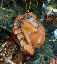 Load image into Gallery viewer, Golden Flower Dragon Bauble